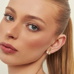 BRINCO DE NOSSA SENHORA APARECIDA VAZADO COM ZIRCÔNIAS - Imagem 2