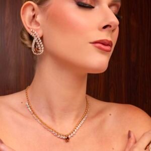 Colar Gotinha Brown e Cristais - Imagem 2